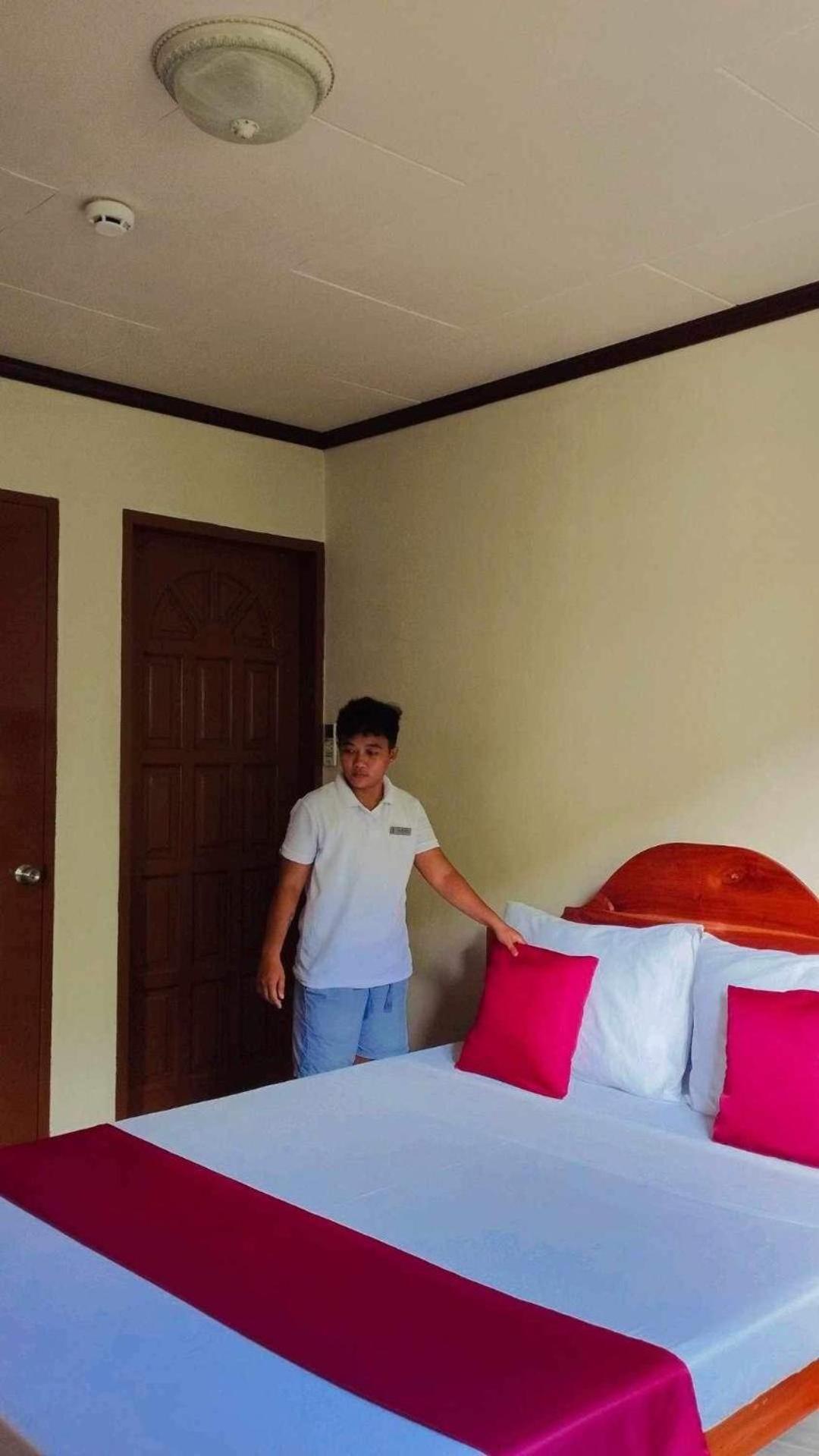 Dreamcatcher Hostel モアルボアル エクステリア 写真