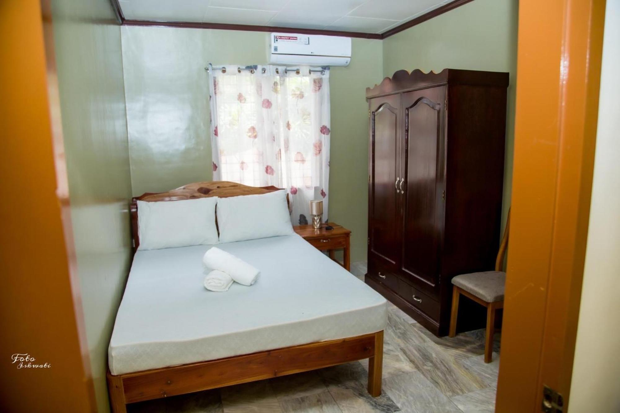 Dreamcatcher Hostel モアルボアル エクステリア 写真