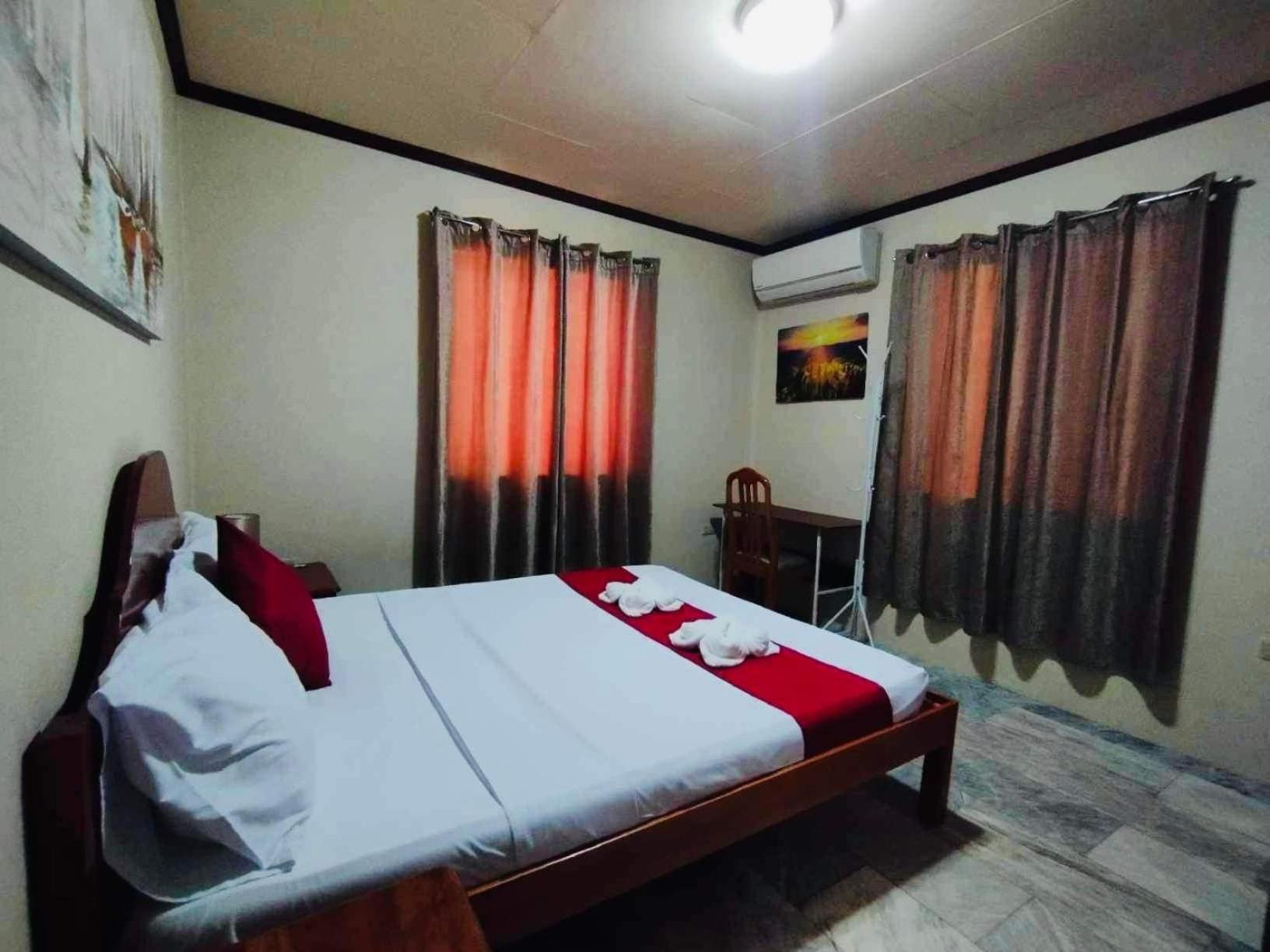 Dreamcatcher Hostel モアルボアル エクステリア 写真